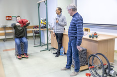 Doświadczenia z udziałem studentów,